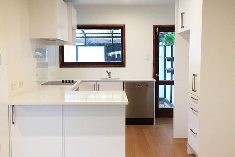 Photo of property in 2/18 Blockhouse Bay Road, Avondale, Auckland, 1026