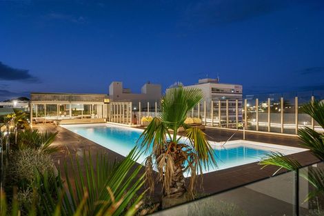 Photo of property in Sentinel Apartments, 505/3 Northcroft Street, Takapuna, Auckland, 0622