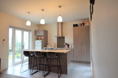 Photo of property in 75 Grove Road, Papakura, 2110