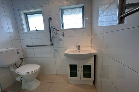 Photo of property in 37 Knightsbridge Drive, Forrest Hill, Auckland, 0620