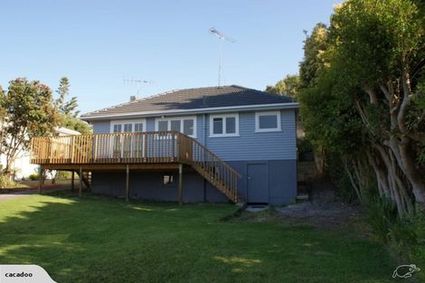 Photo of property in 7 Acacia Road, Torbay, Auckland, 0632