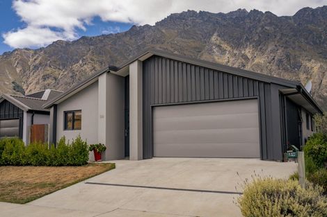 Photo of property in 39 Howden Drive, Jacks Point, 9371