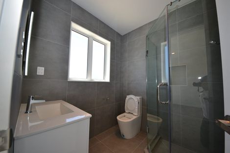 Photo of property in 32 Johns Creek Crescent, Silverdale, 0932