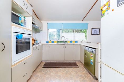 Photo of property in 80k Tirimoana Road, Te Atatu South, Auckland, 0602