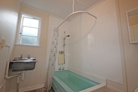 Photo of property in 38 Bryant Street, Takaro, Palmerston North, 4412