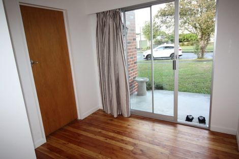 Photo of property in 4 Belgrave Place, Awapuni, Palmerston North, 4412