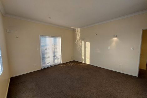 Photo of property in 25 Bayly Road, Moturoa, New Plymouth, 4310