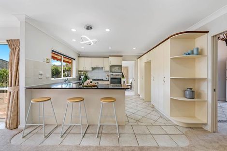 Photo of property in 10 Limerick Place, Dannemora, Auckland, 2016