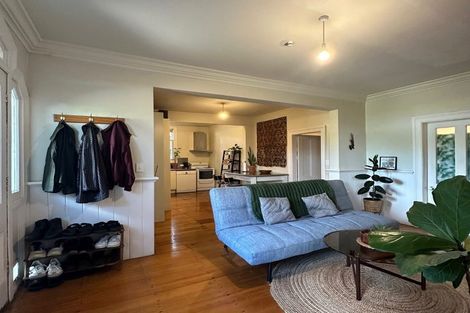 Photo of property in 13 Tinakori Road, Thorndon, Wellington, 6011