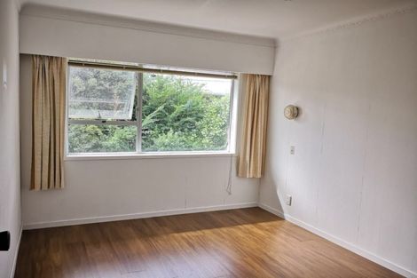 Photo of property in 1/454 East Coast Road, Windsor Park, Auckland, 0630