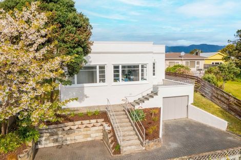 Photo of property in 14 Manly Street, Paraparaumu Beach, Paraparaumu, 5032