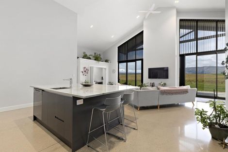 Photo of property in 211 Mcarthur Road, Springvale, Alexandra, 9391