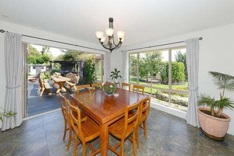 Photo of property in 6 Deavoll Place, Heathcote Valley, Christchurch, 8022