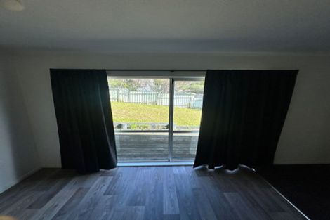 Photo of property in 24 Garton Drive, Massey, Auckland, 0614