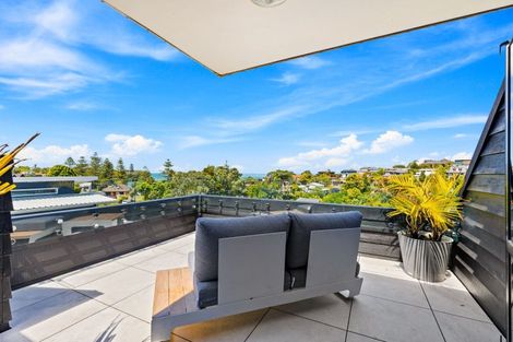 Photo of property in 89 Hebron Road, Waiake, Auckland, 0630