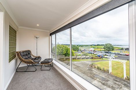 Photo of property in 9 Windsor Terrace, Durie Hill, Whanganui, 4500