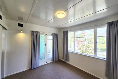 Photo of property in 10 Cornwall Road, Taradale, Napier, 4112