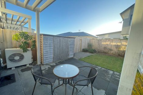Photo of property in 8 Kauamo Close, Waiwhetu, Lower Hutt, 5010