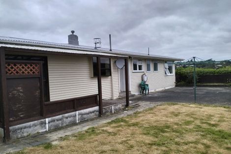 Photo of property in 15 Manor Drive, Stokes Valley, Lower Hutt, 5019