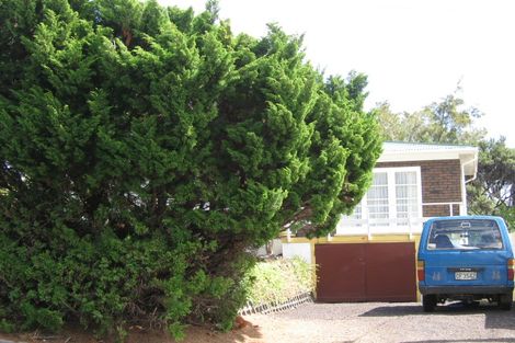 Photo of property in 1/13 Dakota Avenue, Beach Haven, Auckland, 0626