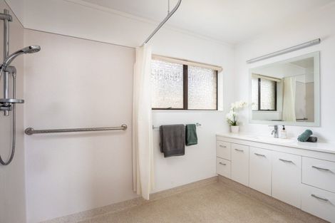 Photo of property in 19 Tukapa Street, Westown, New Plymouth, 4310