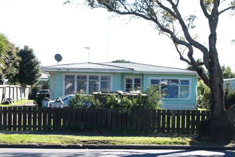 Photo of property in 327 Massey Road, Mangere East, Auckland, 2024