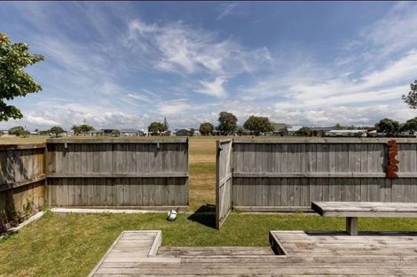 Photo of property in 866a Papamoa Beach Road, Papamoa Beach, Papamoa, 3118
