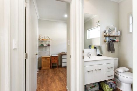 Photo of property in 41 Ngarimu Street, Avonside, Christchurch, 8061