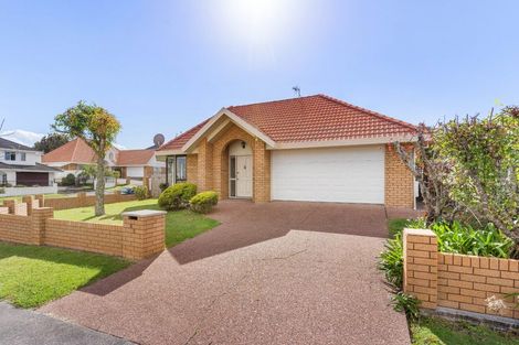Photo of property in 1/62 Alicia Road, Somerville, Auckland, 2014