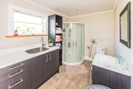 Photo of property in 13 Marshall Road, Hunterville, 4730