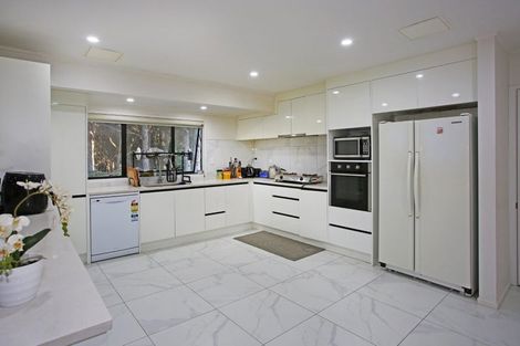 Photo of property in 30 Paulownia Place, Totara Heights, Auckland, 2105