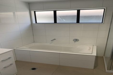 Photo of property in 9 Irving Place, Hobsonville, Auckland, 0616