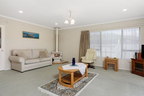 Photo of property in 4 Sequoia Grove, Mount Maunganui, 3116