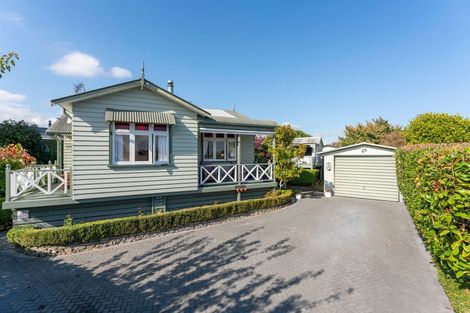 Photo of property in 10 Tamatea Road, Taupo, 3330