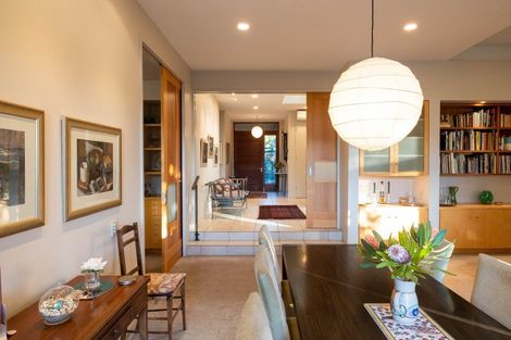 Photo of property in 1a Gillean Street, Havelock North, 4130