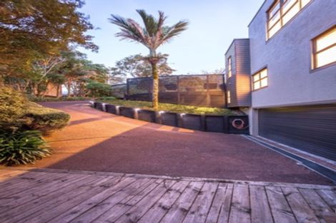 Photo of property in 567 South Titirangi Road, Titirangi, Auckland, 0604