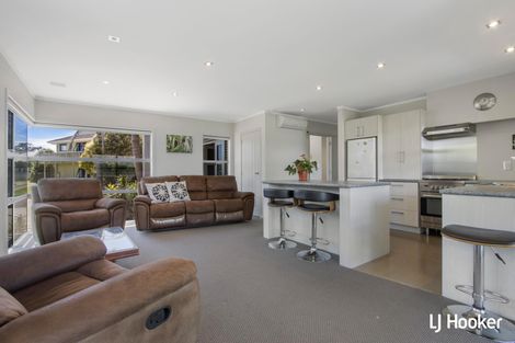 Photo of property in 33a Waione Avenue, Athenree, Katikati, 3177