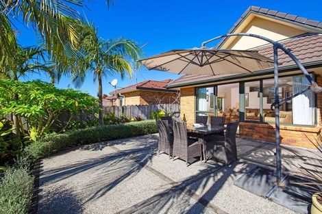 Photo of property in 3/6 Marbeth Court, Botany Downs, Auckland, 2010