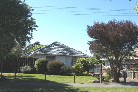 Photo of property in 18 Wilton Crescent, Bishopdale, Christchurch, 8053