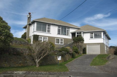 Photo of property in 43 Versailles Street, Karori, Wellington, 6012