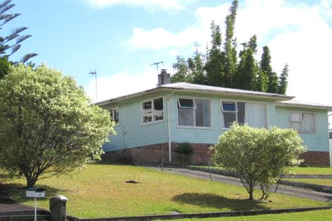 Photo of property in 44 Glendene Avenue, Glendene, Auckland, 0602