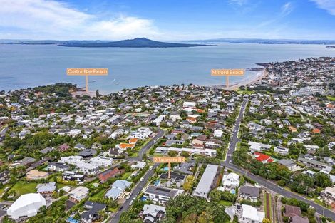 Photo of property in 2 Taumata Road, Castor Bay, Auckland, 0620