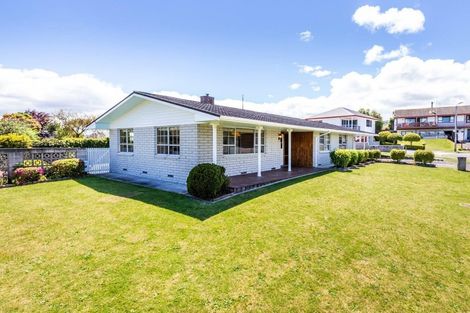 Photo of property in 11 Battersea Place, Richmond Heights, Taupo, 3330