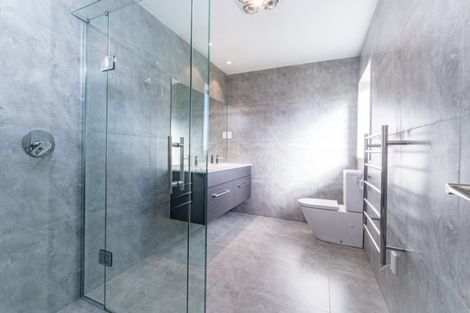 Photo of property in 18 Leebank Crescent, Riverhead, 0820