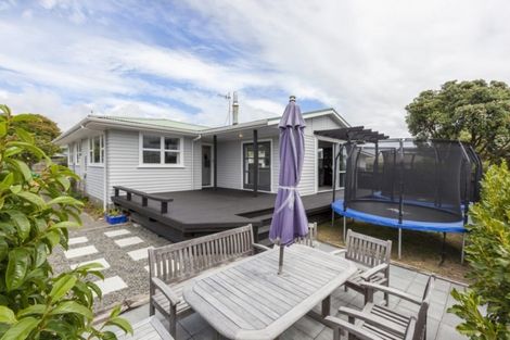 Photo of property in 22 Rangiatea Street, Paraparaumu Beach, Paraparaumu, 5032