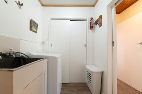 Photo of property in 84 Spencer Road, Lake Tarawera, Rotorua, 3076