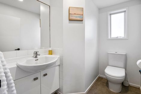 Photo of property in 140b Marine Parade, Mount Maunganui, 3116