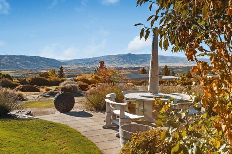 Photo of property in 10 Old Golf Course Road, Bridge Hill, Alexandra, 9320