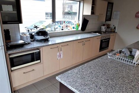 Photo of property in 27b Newnham Terrace, Upper Riccarton, Christchurch, 8041