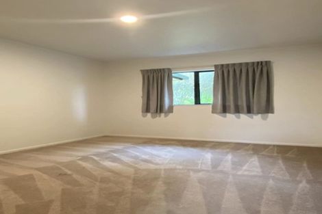 Photo of property in 2/73 Bond Crescent, Forrest Hill, Auckland, 0620